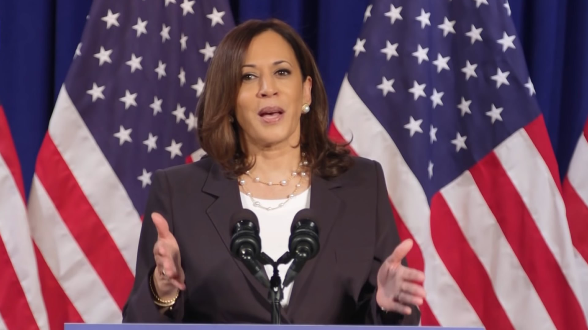 Kamala Harris, daughter of a Jamaican, becomes the USA first black, woman vice president.